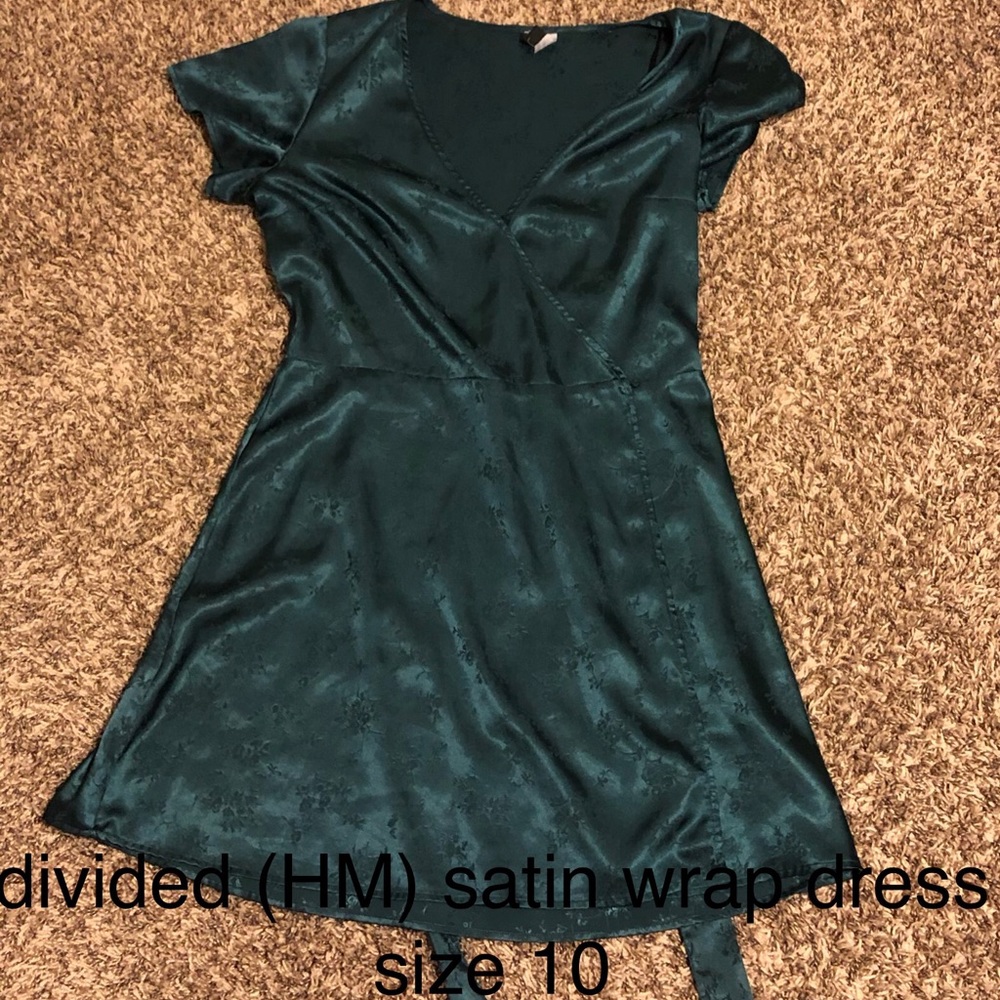 Satin Kimono-Like H&M Wrap Dress